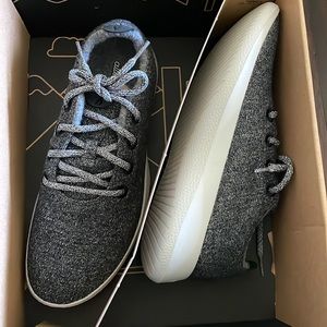 Allbirds classic wool runner in natural grey.  Never worn, NIB